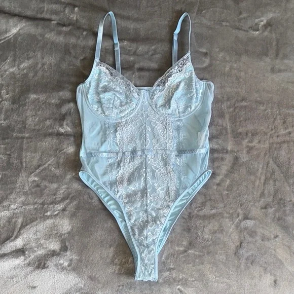 EUC Shein Medium Light Blue Lace Bodysuit - Picture 4 of 6